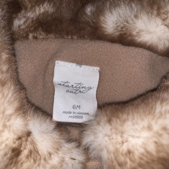 Baby Girl 6-Month Double-Breasted Coat with Faux Fur-Trimmed Collar and Hat - Picture 4 of 6